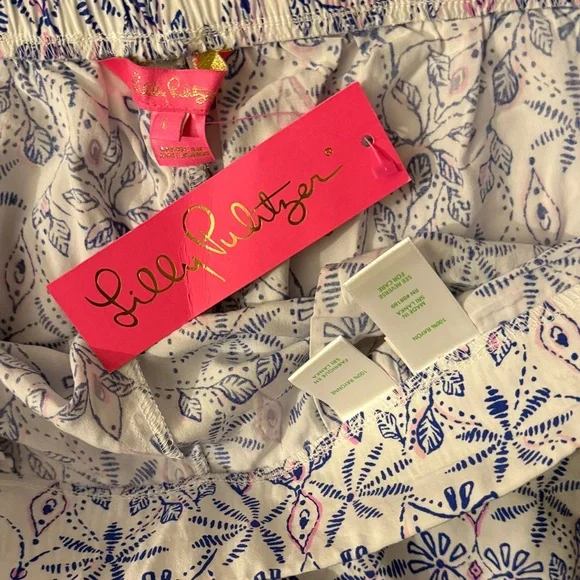 Lilly Pulitzer Blue and Pink Patterned High Waist Shorts - Picture 5 of 6